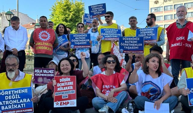 Eskişehir'deki öğretmenlerden Ankara'ya destek