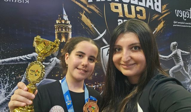 Eskrimde madalya sevinci