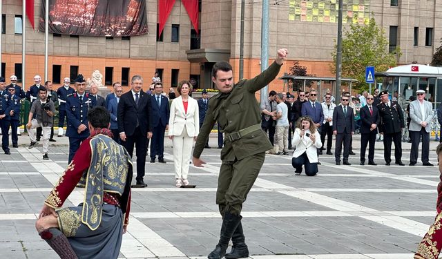 Atatürk’ün Eskişehir’e gelişinin 106. yılı kutlandı