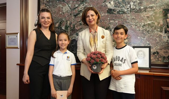 Miniklerden Başkan Ünlüce'ye festival daveti