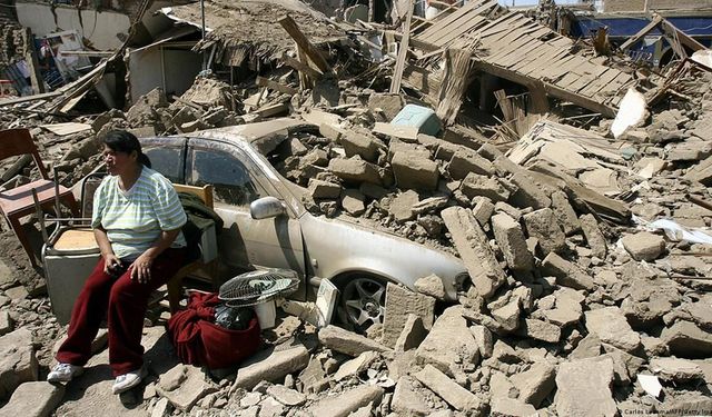 Peru'da art arda iki deprem oldu!