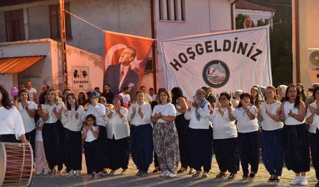 Seyitgazililer Şalvar Gecesi’nde buluştu