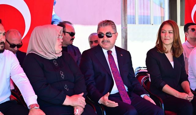 Vali Yılmaz: "Şehit ailelerimizin yanındayız"