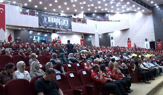 Seyitgazi'deki orman yangınında şehit olan 10 kişi anıldı!
