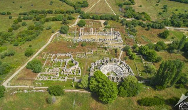 Afrodisias Antik Kenti mermer sanatıyla büyülüyor