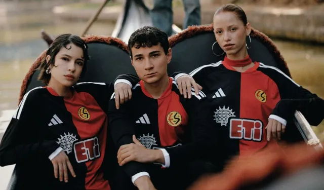 Eskişehirspor'un yeni sezon formaları tanıtıldı