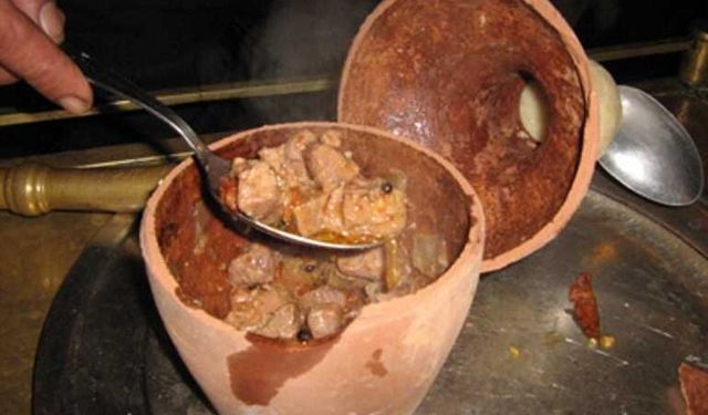 Kapadokya’nın meşhur lezzeti Testi Kebabı