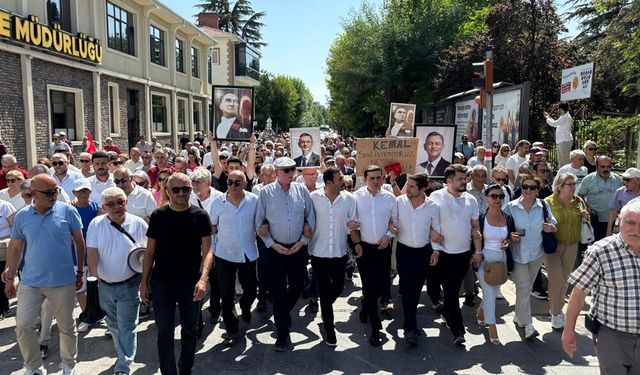 CHP Eskişehir'de duygusal yürüyüş!
