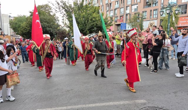 Eskişehir sokaklarında renkli görüntüler...