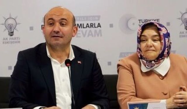 Karpuz gibi ikiye ayrıldılar…