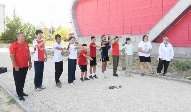 Yenikent'te bocce heyecanı...