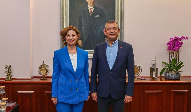 Ayşe Ünlüce’den YENİ Parti kararı: Gözler açıklamada!