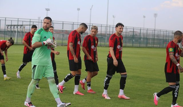 Forma rekabeti kızışıyor