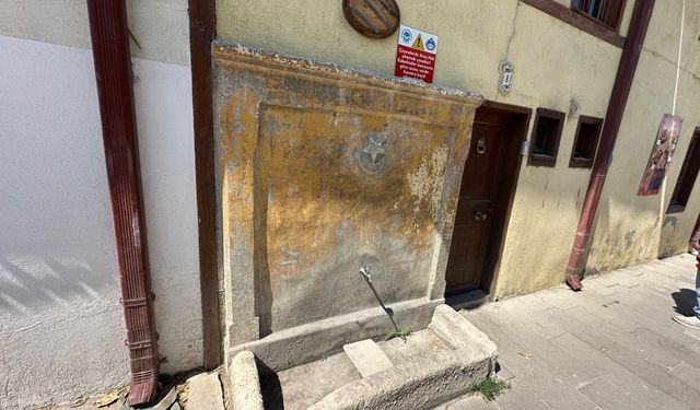 Tarihi çeşmelere ‘halı ve araç yıkamayın’ uyarısı