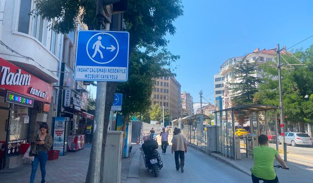 Halk Evi inşaatında tehlikeli geçiş