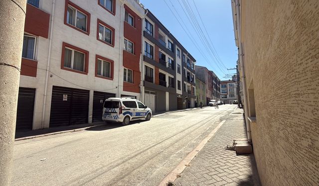 Eskişehir’de 4 yaşındaki çocuk 3’üncü kattan düştü!