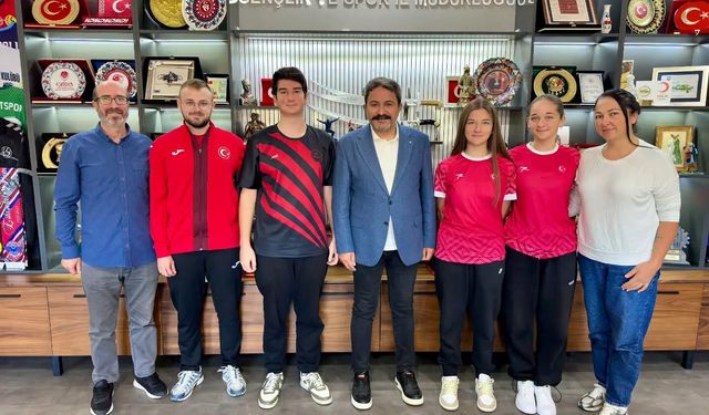Badminton'da gururlandık...