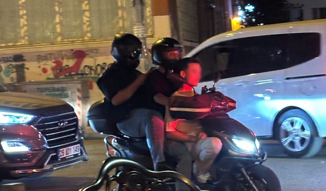 Motosiklette tehlikeli yolculuk!