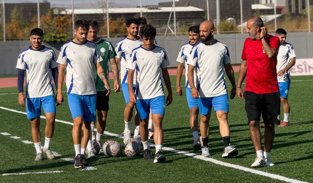Şahinlerin gözü 3 puanda