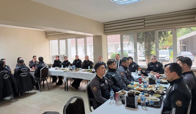 Emniyet Müdürü Yılmaz çevik kuvvetle buluştu!