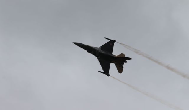 Eskişehir semalarında muhteşem gösteri