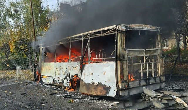 Rusya Ukrayna'da otobüs durağını vurdu: 12 ölü, 14 yaralı