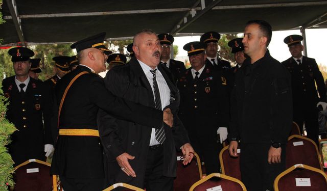 Şehit babası protokol düzenine isyan etti