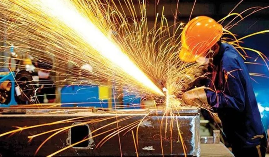 Sanayi üretimi yıllık yüzde 3,3 arttı