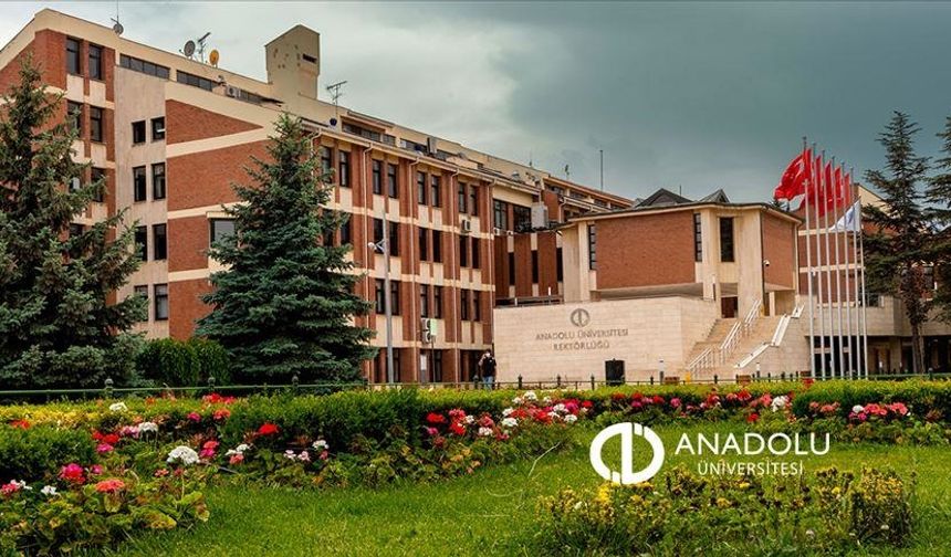 Anadolu Üniversitesi'nden yeni kariyer kapıları