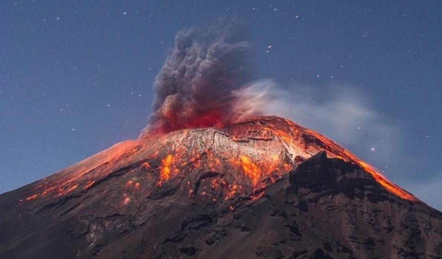 Japonya’daki Sakurajima Yanardağı’nda patlama