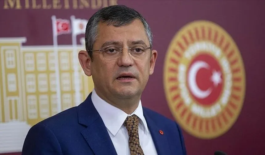 CHP Genel Başkanı Özel: "Müfredat yapmak anayasa yapmak gibidir"