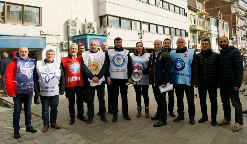 Eskişehir'de eğitimcilerden promosyon tepkisi