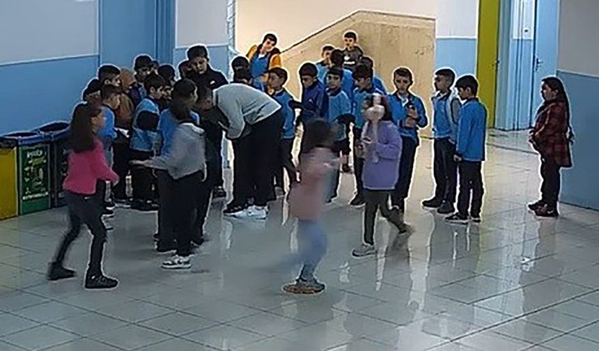 Heimlich manevrası ile öğrencisinin hayatını kurtardı