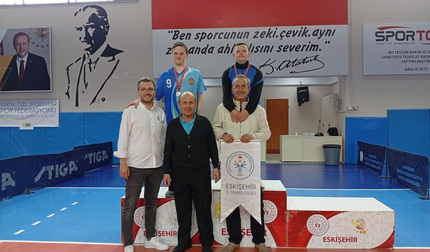 Eskişehirli özel sporcular masa tenisinde zirvede!