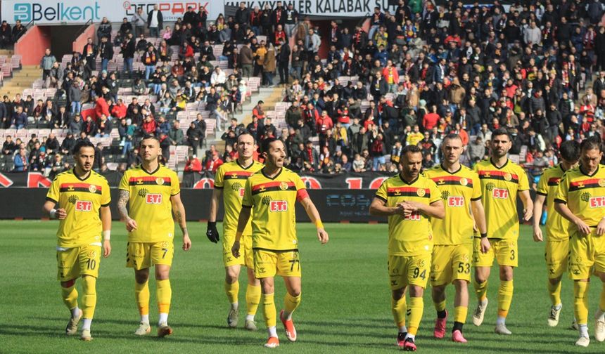 Teknik Adam Şapçı: " Eskişehirspor’u zirveye taşıyacağız"