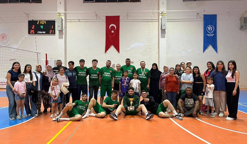 Eskişehir'de düzenlenen voleybol turnuvası sona erdi