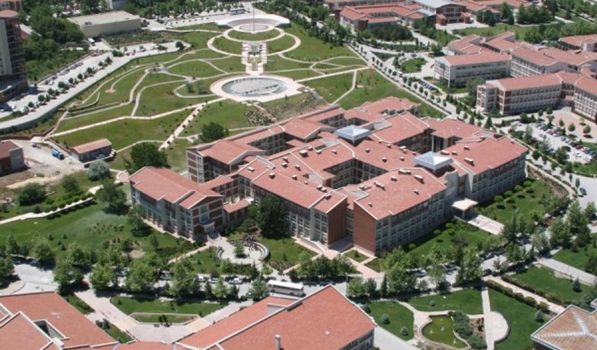 Anadolu Üniversitesi’nden başarılı öğrencilere özel burs