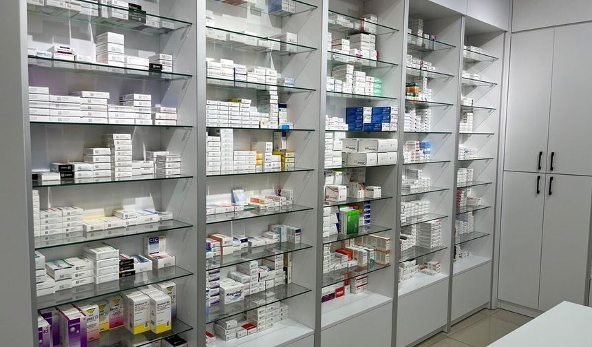 Prof. Dr. Görenek ilaç tedavisinin önemini anlattı