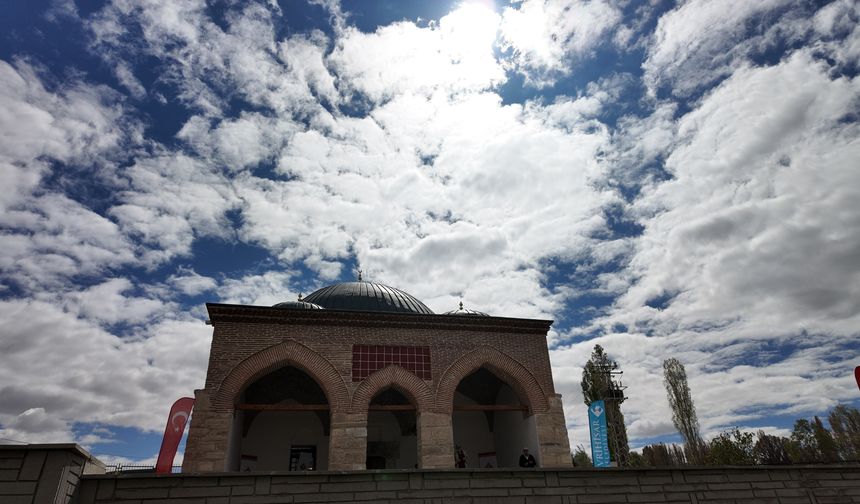 Eskişehir'de 13. yüzyıldan kalma Selçuklu Camii yeniden ibadete açıldı