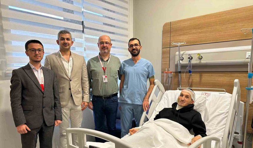 Kopmak üzere olan kulağı kurtarıldı