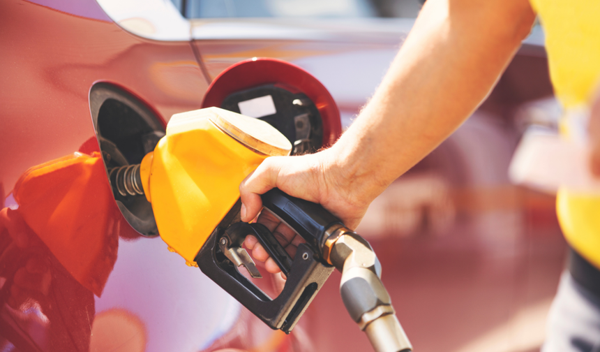 Gece yarısı motorine büyük zam!