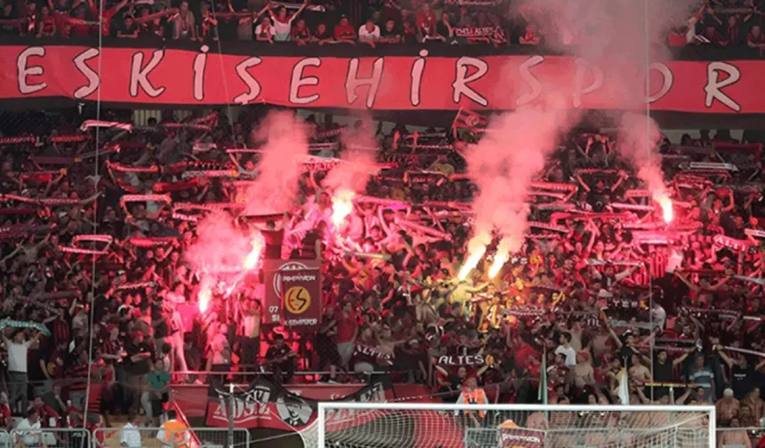 Es-Es taraftarları tribünden mutlu ayrıldı