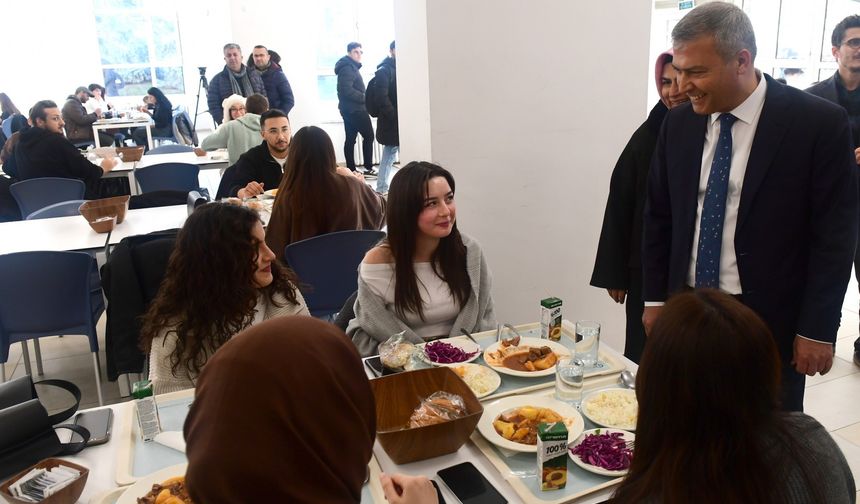 Eskişehir'de öğrencilere yemek bursu!