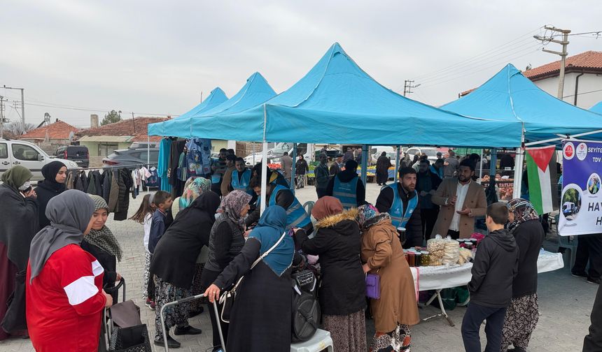 Eskişehir'in o ilçesinde anlamlı çarşı... Vatandaşlar büyük ilgi gösterdi.