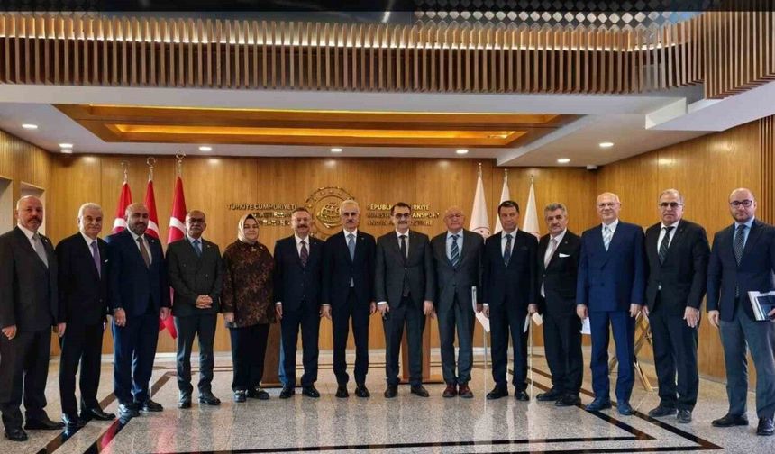 Eskişehir heyetinden Bakan Uraloğlu’na ziyaret