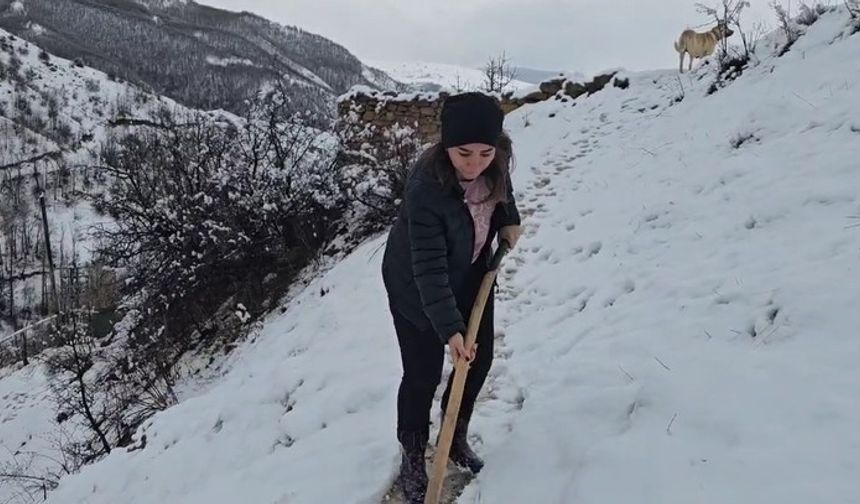 Yüksek kesimleri beyaza büründü