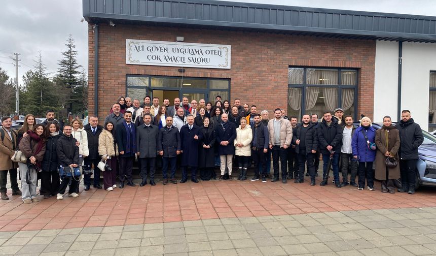 Eskişehir Valisi Hüseyin Aksoy basınla vedalaştı