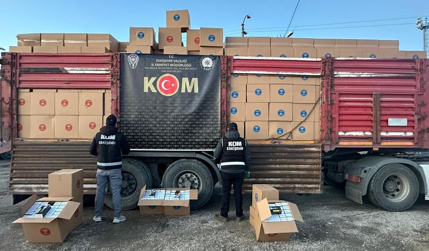 7,3 milyon bandrolsüz makaron ele geçirildi!