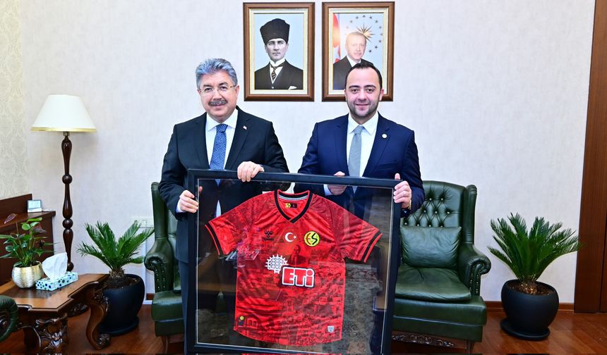 Vali Yılmaz: “Eskişehirspor kentin ortak değeridir”