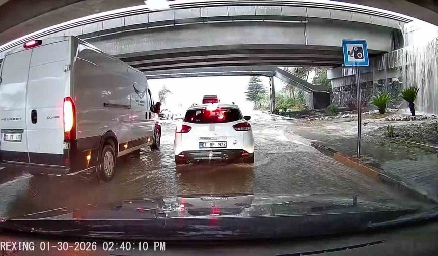 Yağmur, Adana'yı felç etti